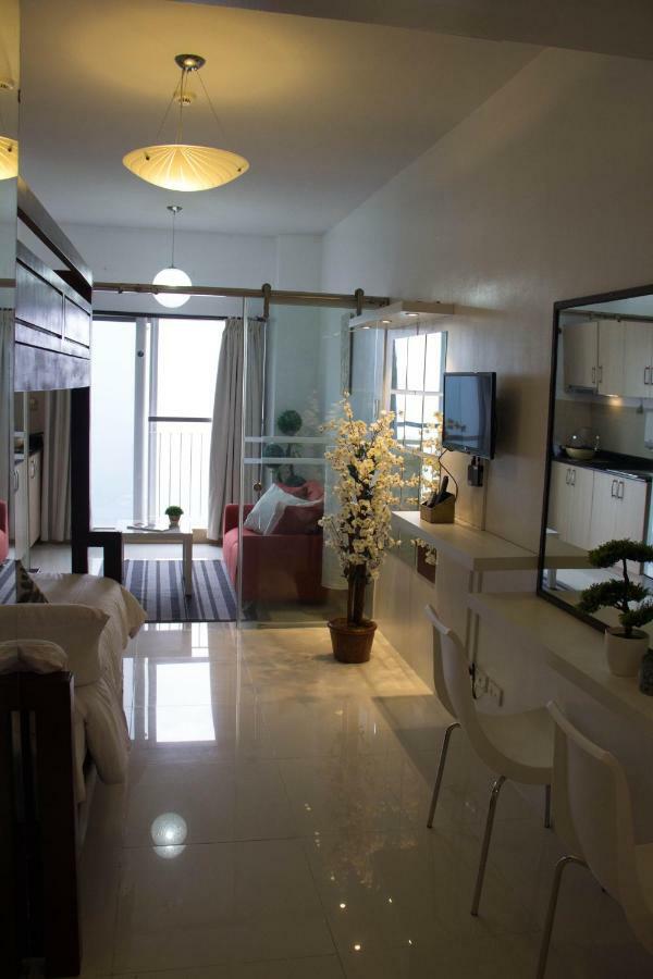 Smdc Wind Residences Tagaytay With Balcony 19Th Floor Tagaytay City Exteriér fotografie